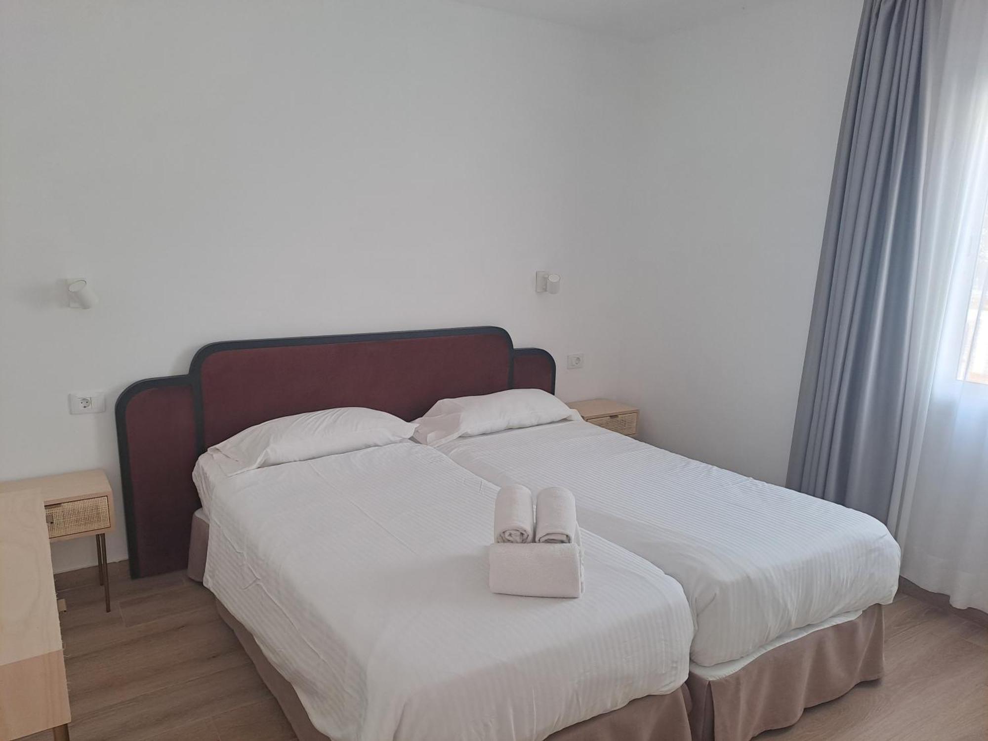 Homeforguest Apartamento Con Terraza Y Piscina En Corralejo Eksteriør bilde
