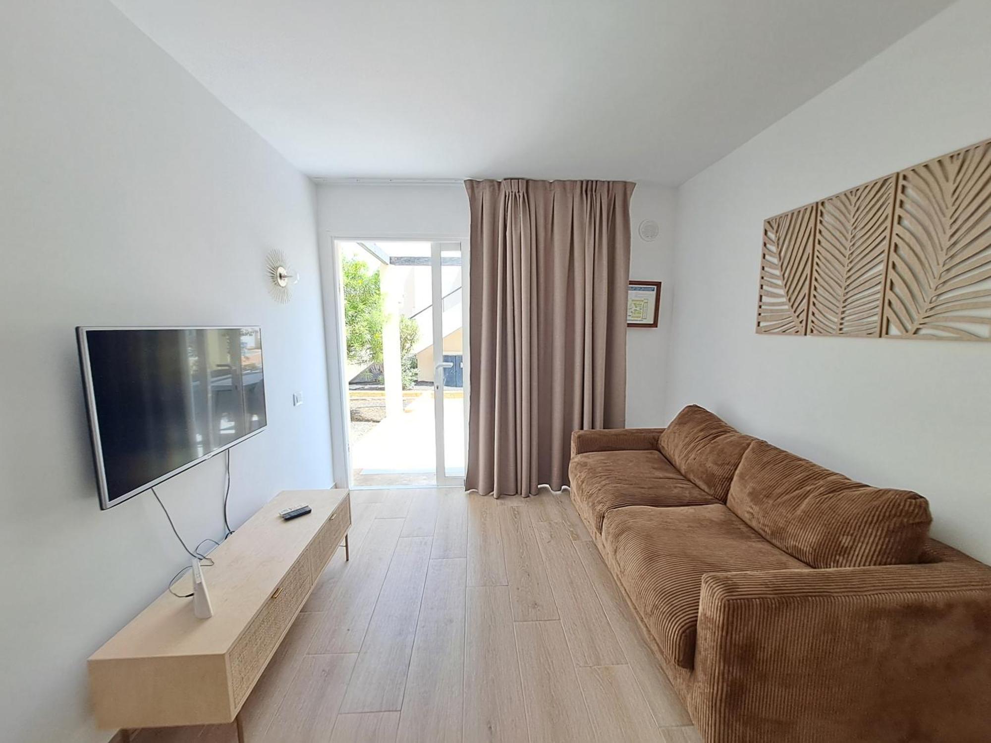 Homeforguest Apartamento Con Terraza Y Piscina En Corralejo Eksteriør bilde